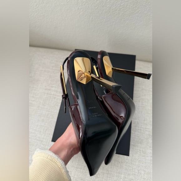 SAINT LAURENT LEE EMBELLISHED PATENT LEATHER SLINGBACK PUMPS IN BURGANDY - Picture 9 of 16